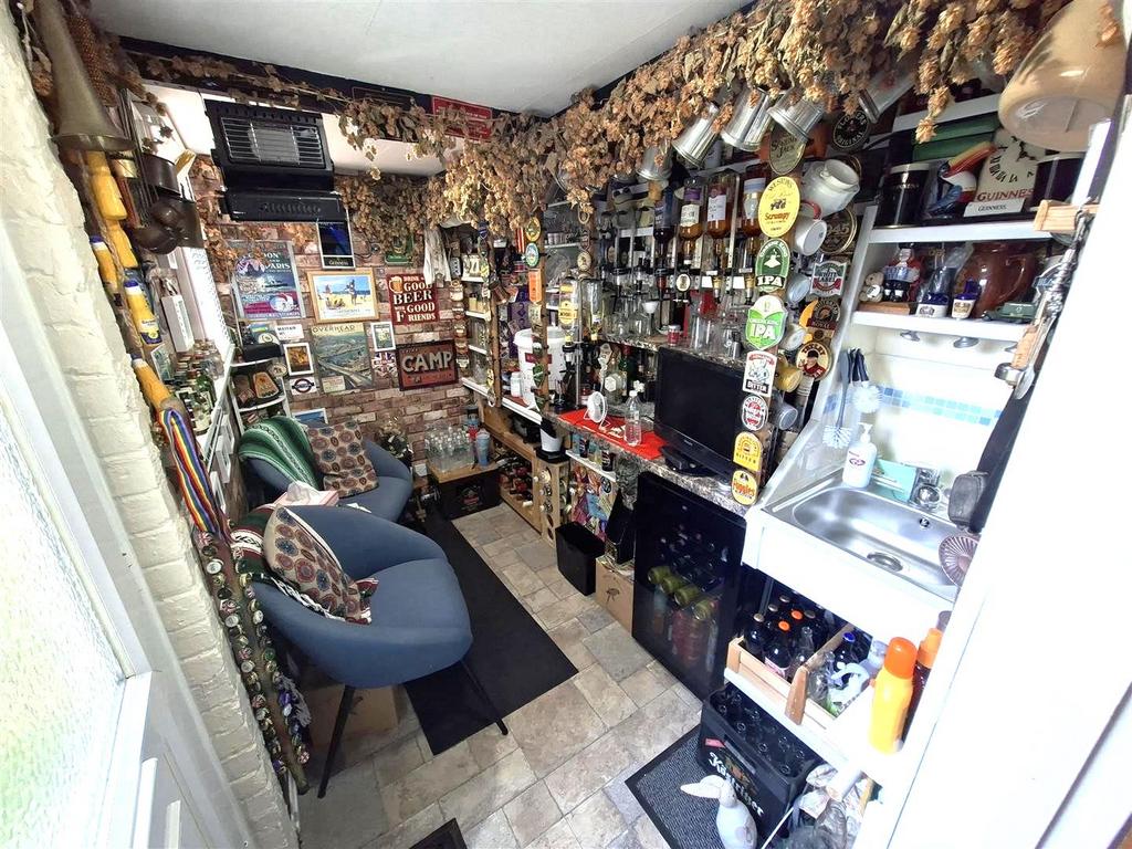Garden Room/Bar