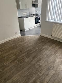 2 bedroom terraced house to rent, Macaulay Street, Grimsby DN31