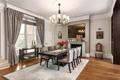4 bedroom apartment for sale, Hyde Park Gate, London, SW7
