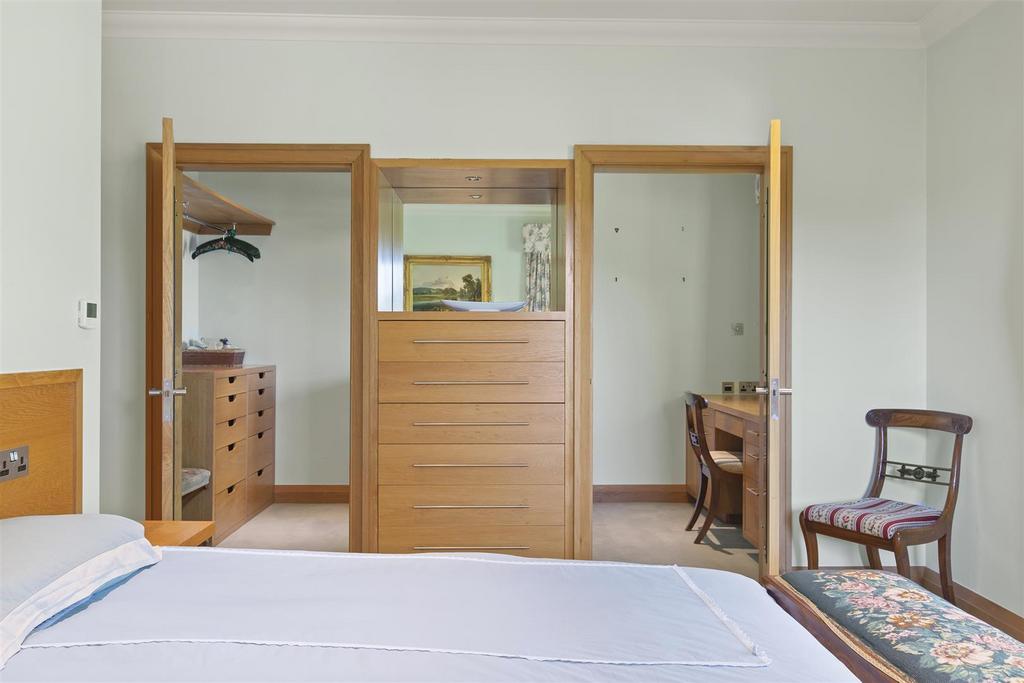 Bed 1 2.jpg