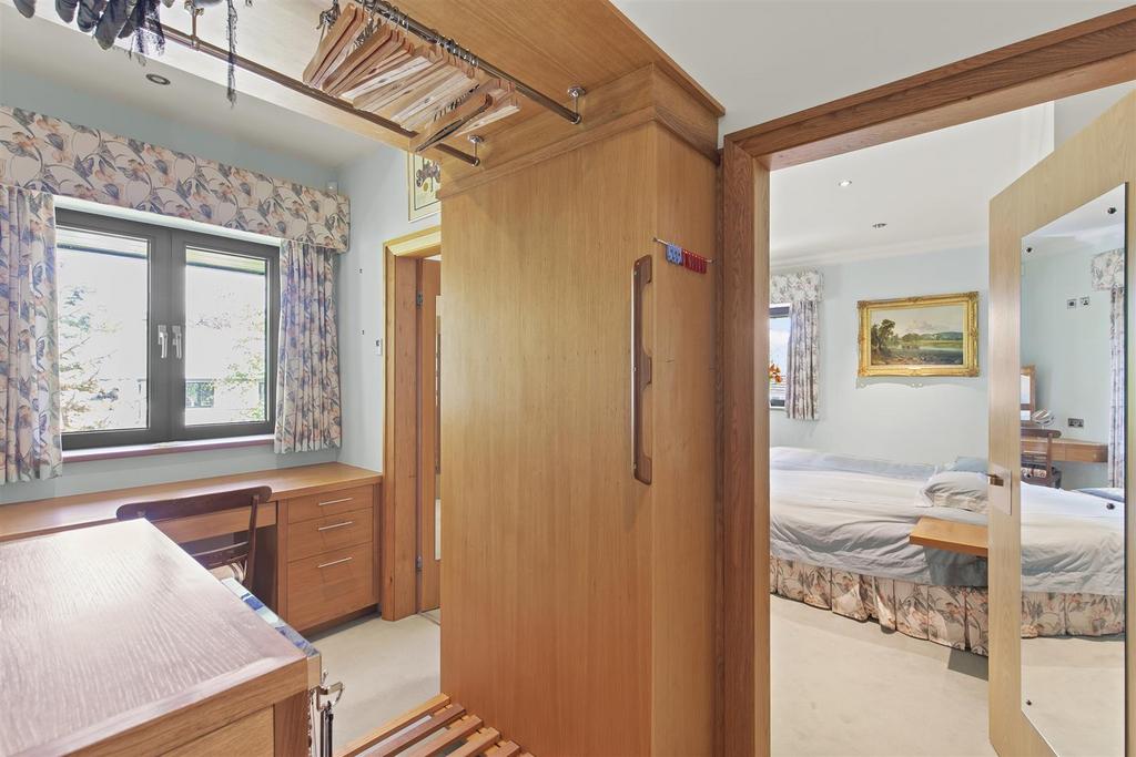 Bed 1 3.jpg