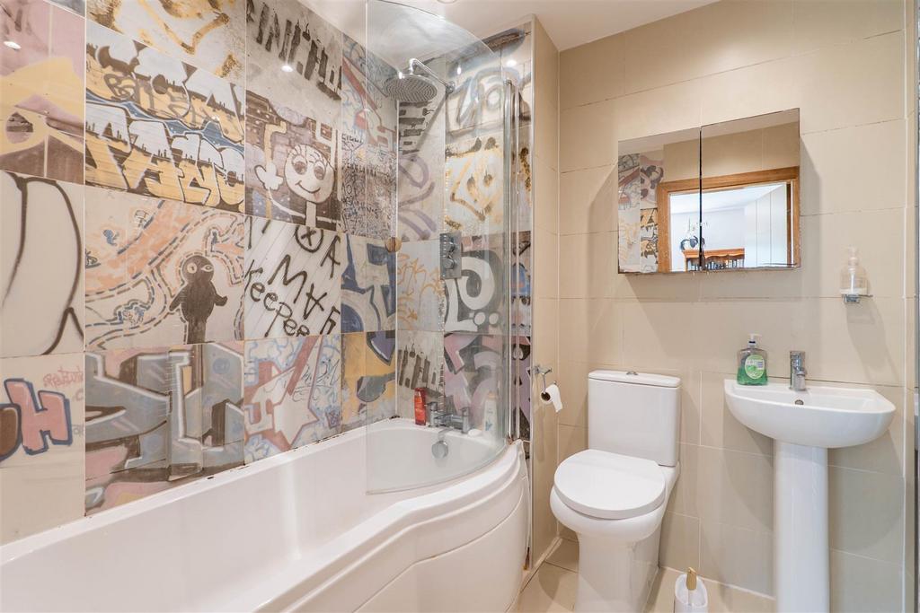 Ensuite Jack & Jill