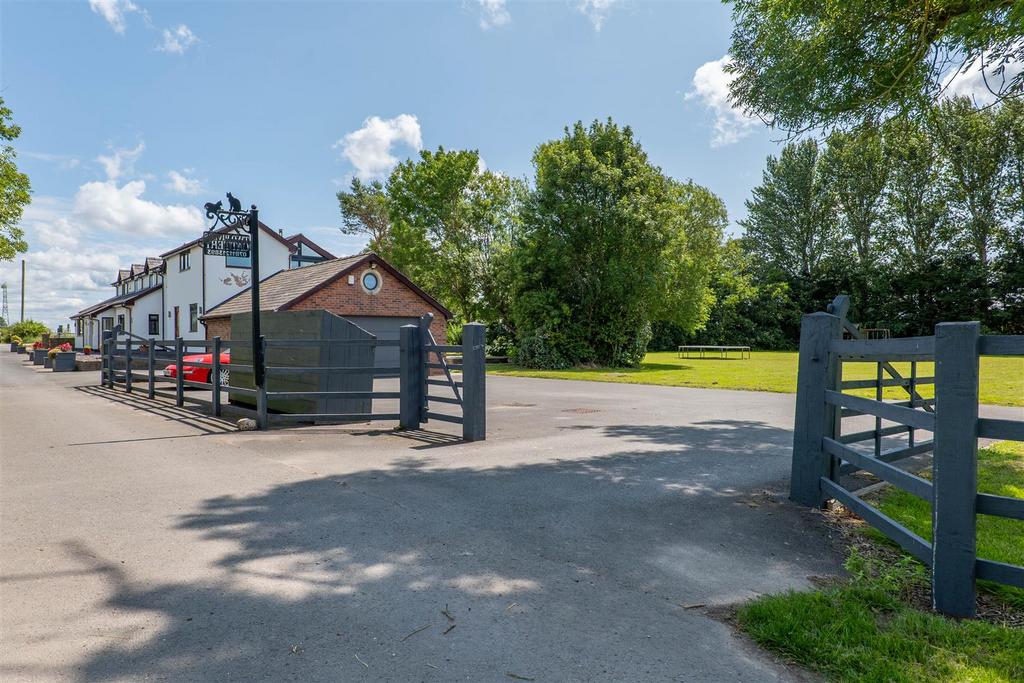 Gated Driveway