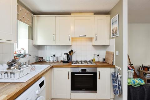 undefined, Knapps Crescent, Cheltenham GL52