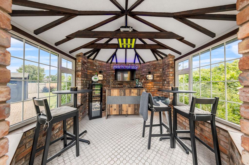 Entertaining Room