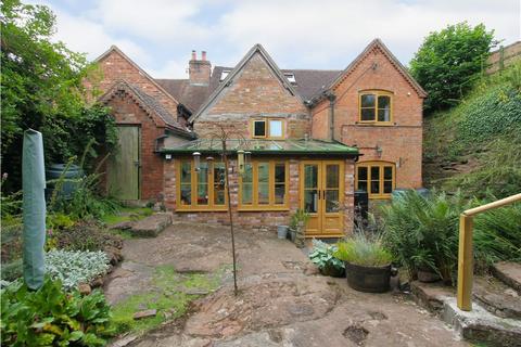 4 bedroom cottage for sale, Queens Hill, Belbroughton, Stourbridge, DY9
