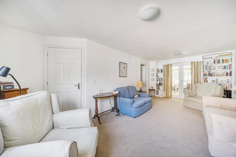 5 Prideaux Drive, Motcombe, Shaftesbury, SP7 9NN