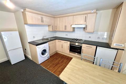 2 bedroom flat to rent, Wood Street, Northamptonshire NN16