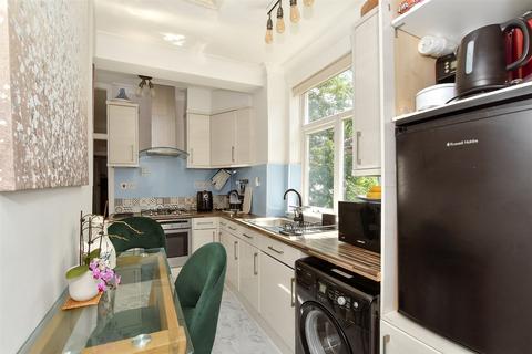 1a Compton Avenue, Romford, RM2 6ET