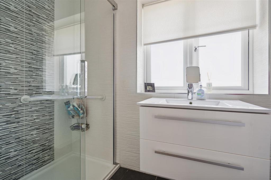 20 Oakley Wood Drive 36.jpg