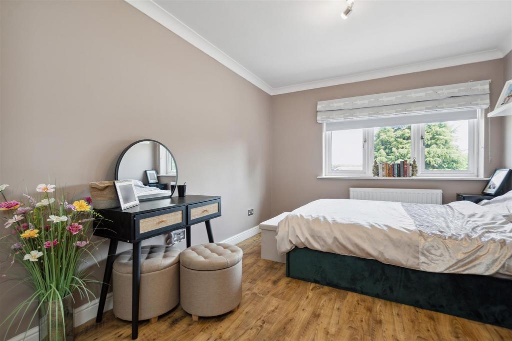 20 Oakley Wood Drive 24.jpg