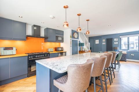 4 bedroom semi-detached house for sale, 15 Lower Abbotsgate