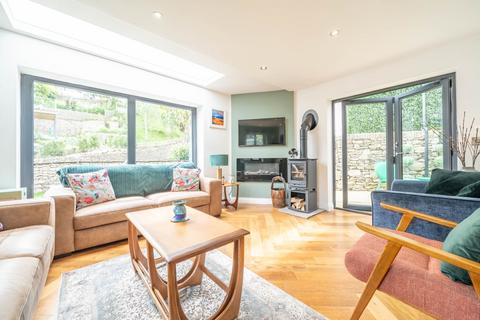 4 bedroom semi-detached house for sale, 15 Lower Abbotsgate