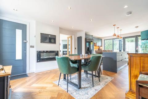 4 bedroom semi-detached house for sale, 15 Lower Abbotsgate
