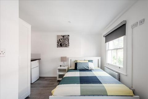 Studio to rent, Marchmont Street, Bloomsbury, WC1N