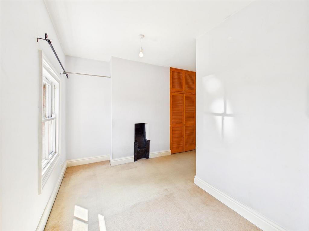 CAM01555 G0-PR0210-STILL008.jpg