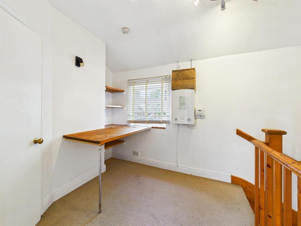 CAM01555 G0-PR0210-STILL011.jpg