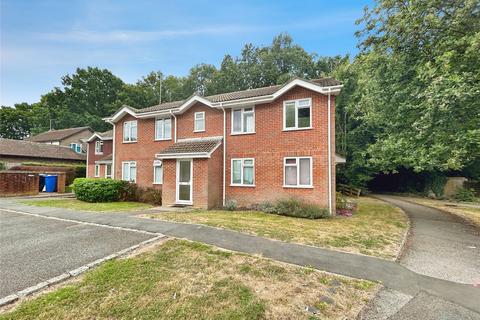 26 Birch Grove, Hook, RG27 9RJ