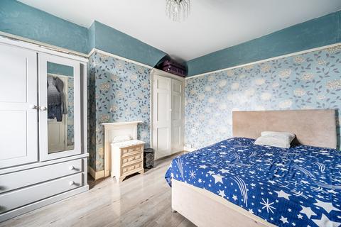 110 County Road, Swindon, SN1 2EP