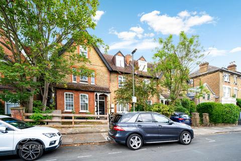 1 bedroom apartment for sale, Glenluce Road, London