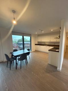 3 bedroom flat to rent, The Landmark, 30 Oldfield Road, Salford, M5