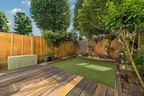 3 bedroom terraced house for sale, Lime Close, Chichester, PO19