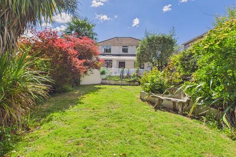 Clarendon Road, Broadstone, Dorset, BH18