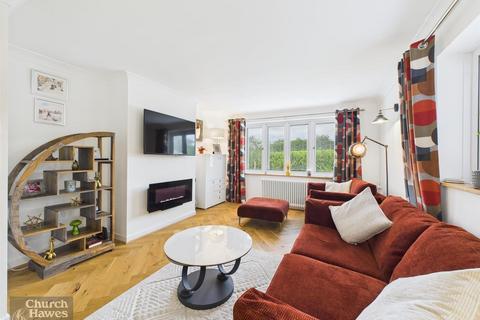 2 bedroom detached bungalow for sale, Acacia Drive, Maldon
