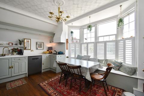 4 bedroom flat for sale, Filsham Road, St. Leonards-On-Sea