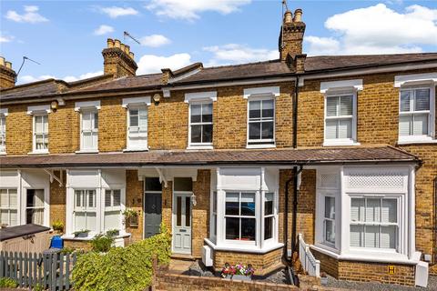 2 bedroom terraced house for sale, Avenue Road, Hampton