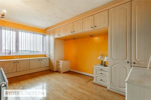 3 bedroom end of terrace house for sale, Arnside Close, Shaw, Oldham, Greater Manchester, OL2