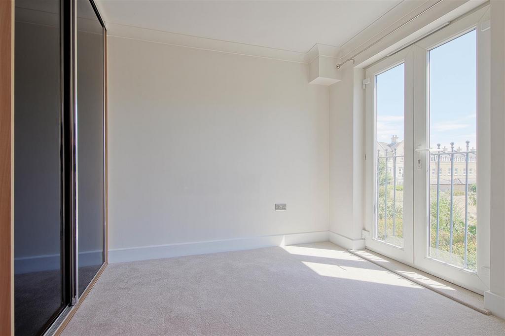 Bedroom 1 - 3.jpg