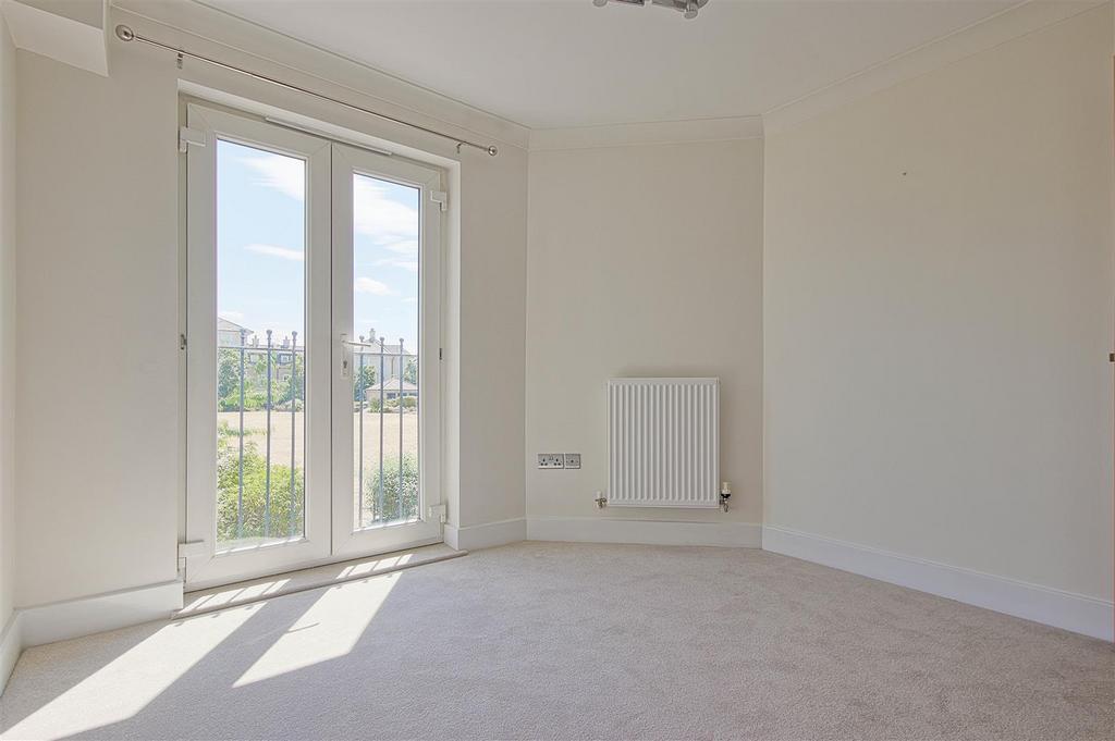 Bedroom 1 - 2.jpg