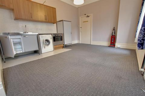 Studio to rent, 24 Highland Road, Kent BR1