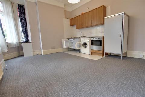 Studio to rent, 24 Highland Road, Kent BR1
