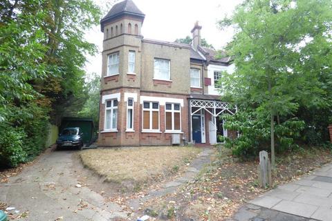 Studio to rent, 24 Highland Road, Kent BR1