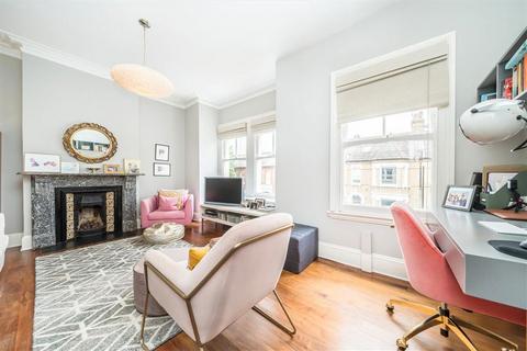 2 bedroom maisonette for sale, Hambalt Road, London SW4