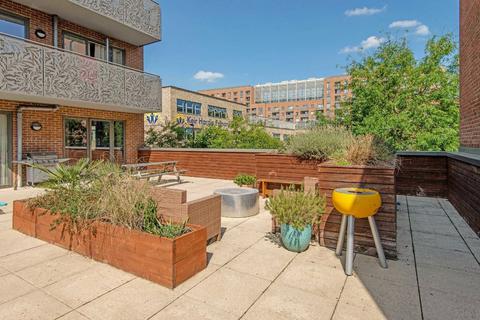 80 Fife Road, London, E16 1QB