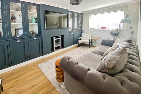 3 bedroom detached house for sale, Featherbed Lane, Shrewsbury