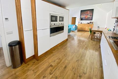 3 bedroom detached house for sale, Featherbed Lane, Shrewsbury