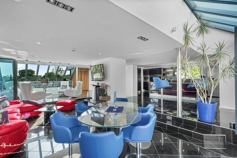 undefined, Thousand Oaks, Marbury, Cheshire SY13 4NA