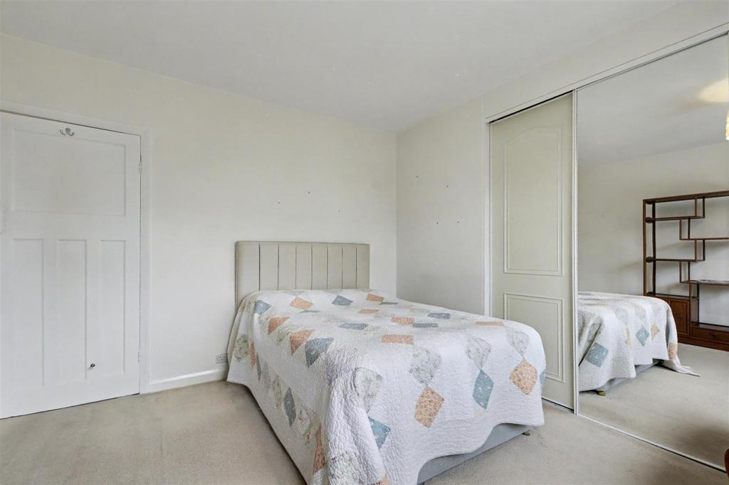 Bedroom 1 2.jpeg