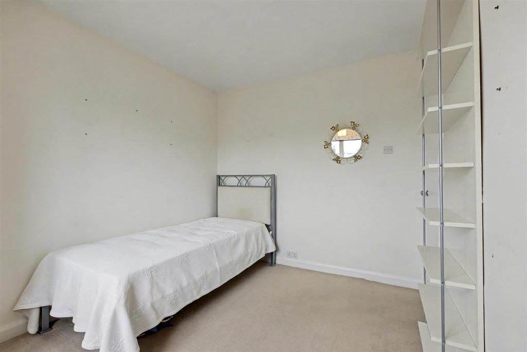 Bedroom 2 2.jpeg