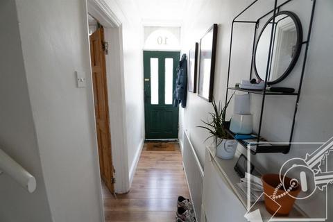 10 Wilfred Street, Gravesend, DA12 2HA