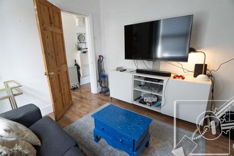 10 Wilfred Street, Gravesend, DA12 2HA