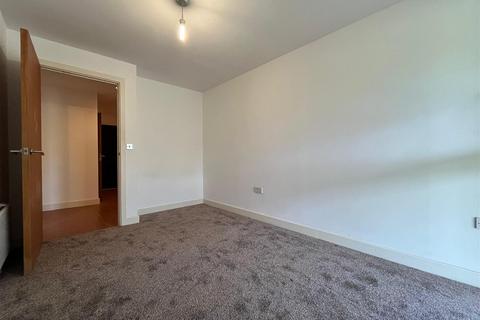 2 bedroom apartment to rent, Sinope, City Centre