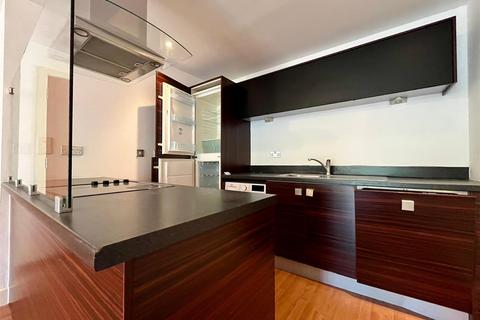 2 bedroom apartment to rent, Sinope, City Centre