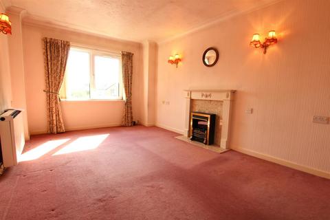 2 bedroom flat for sale, Haldenby Court, West End, Swanland HU14