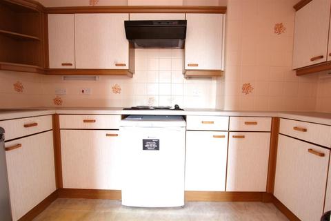 2 bedroom flat for sale, Haldenby Court, West End, Swanland HU14