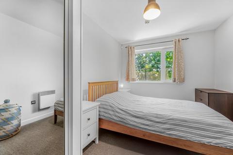 2 bedroom flat for sale, Island Apartments, 34 Coleman Fields, Islington, London